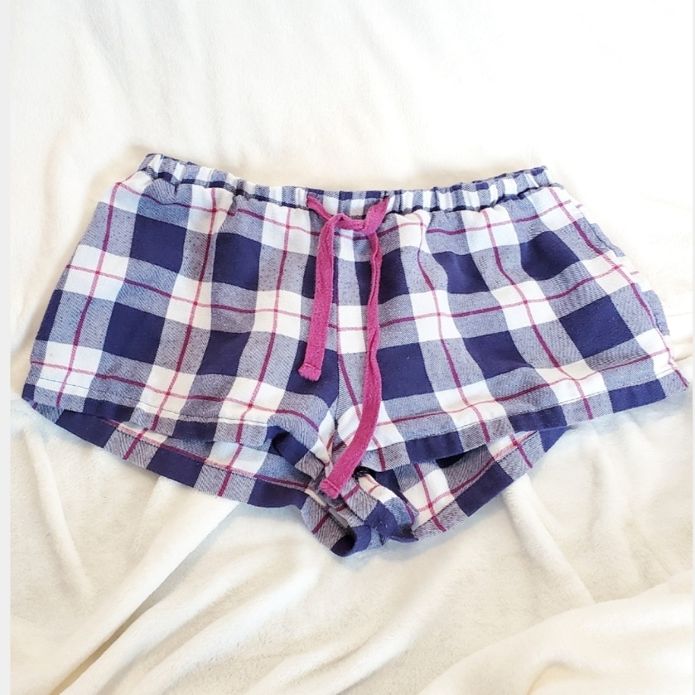 ❄Make and Model Plaid Sleep Pajama Shorts❄